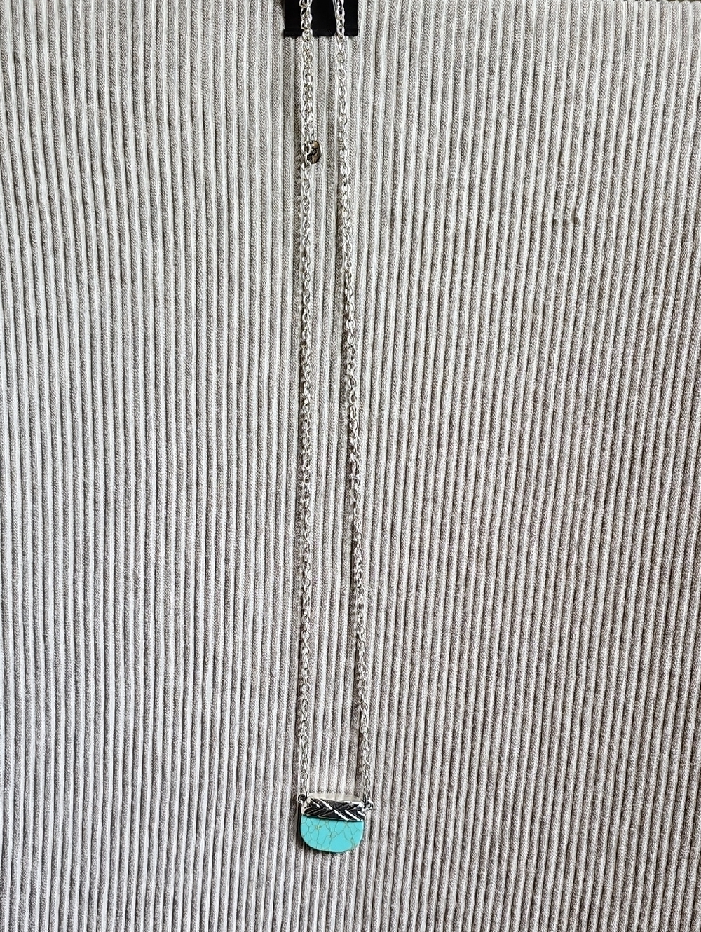 Plunder Turquoise Pendant Silver Chain Necklace